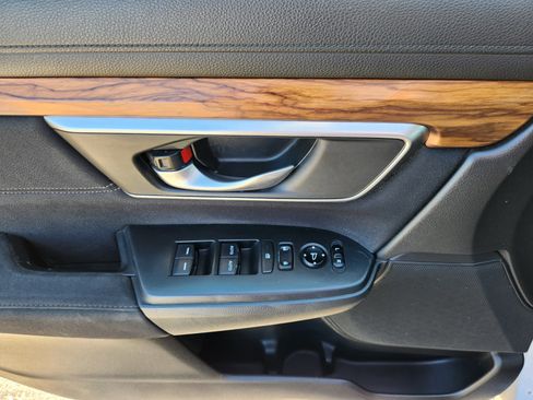 Used 2019 Honda CR-V EX image 17