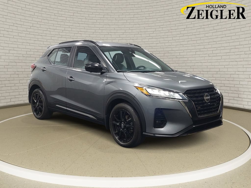 Certified 2023 Nissan Kicks SR w/ SR Premium Package FWD image 3