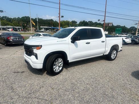 Used 2022 Chevrolet Silverado 1500 Custom RWD image 8