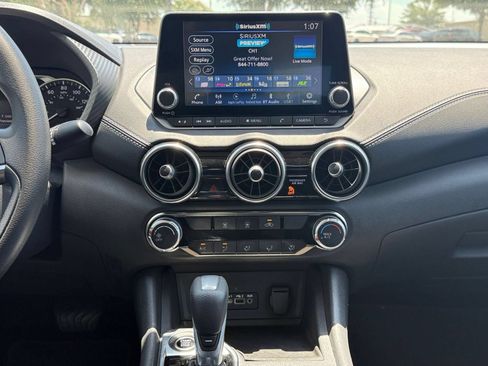 Used 2025 Nissan Sentra SV FWD image 17