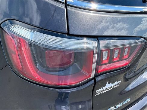 Used 2018 Jeep Compass Limited w/ Trailer Tow Group AWD/4WD image 25