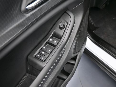 New 2026 Jeep Grand Cherokee L Laredo image 13