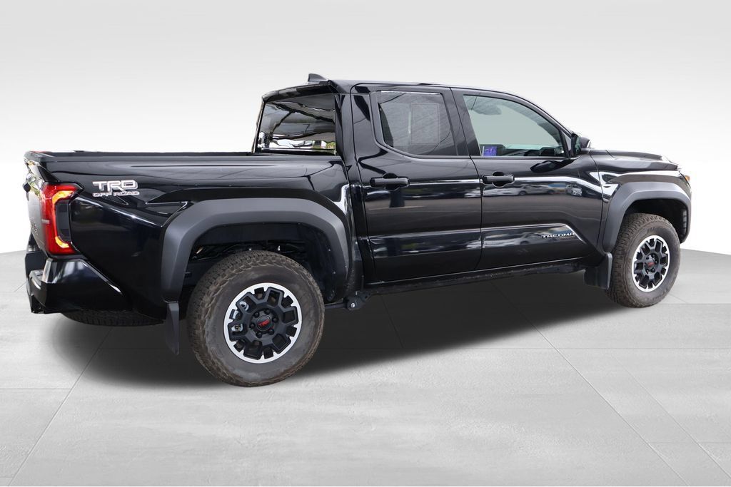 Certified 2026 Toyota Tacoma TRD Off-Road AWD/4WD image 15