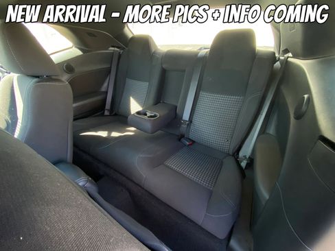 Used 2023 Dodge Challenger SXT w/ Blacktop Package image 5