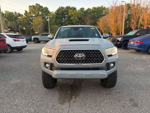 Used 2019 Toyota Tacoma TRD Sport image 8