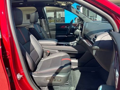 Used 2024 Chevrolet Traverse RS w/ LPO, Floor Liner Package AWD/4WD image 22
