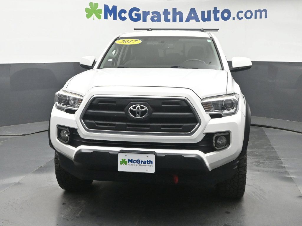Used 2017 Toyota Tacoma SR5 w/ Tow Package AWD/4WD image 6