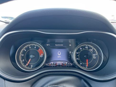 Used 2021 Jeep Cherokee Trailhawk AWD/4WD image 4