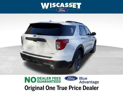 Certified 2022 Ford Explorer XLT w/ Equipment Group 202A image 29