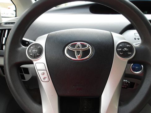 Used 2015 Toyota Prius Two image 14