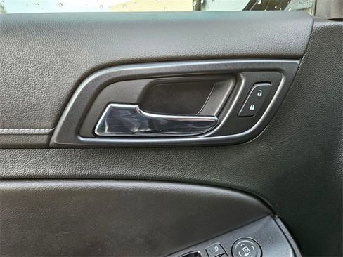 Used 2019 GMC Yukon SLT w/ Premium Edition image 18