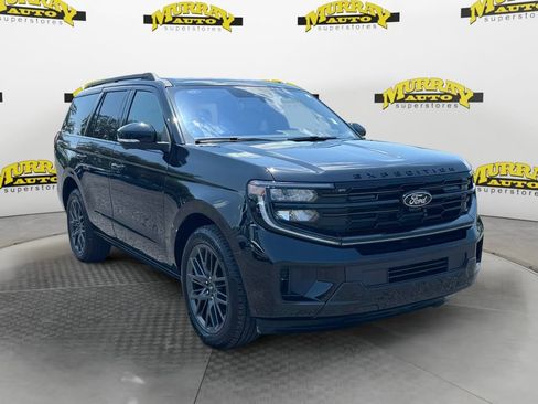 Used 2025 Ford Expedition Platinum w/ Stealth Performance Package AWD/4WD image 8