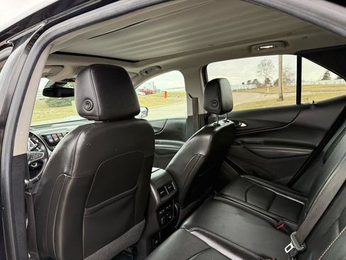 Used 2018 Chevrolet Equinox Premier image 19