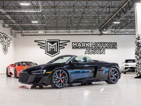 Used 2021 Audi R8 V10 w/ Premium Package image 1