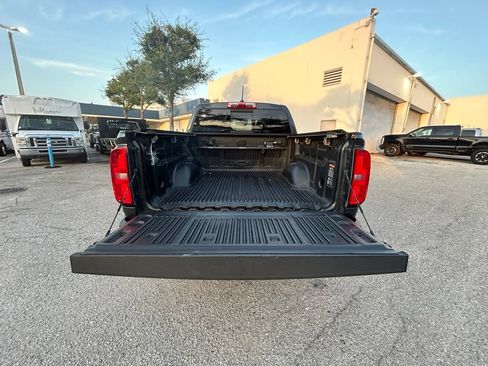 Used 2018 Chevrolet Colorado LT w/ LT Convenience Package RWD image 31