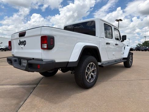 New 2026 Jeep Gladiator Sport AWD/4WD image 19