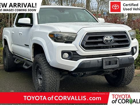 Used 2022 Toyota Tacoma SR5 image 1