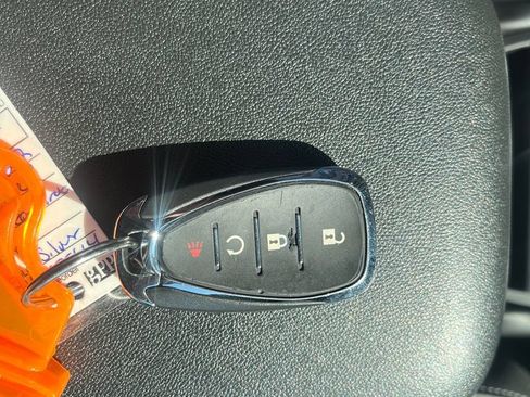 Used 2022 Chevrolet Equinox LS AWD/4WD image 36