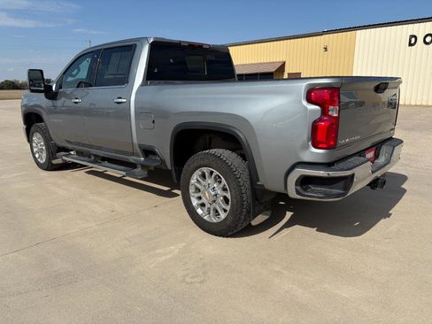 Used 2024 Chevrolet Silverado 2500 LTZ w/ LTZ Plus Package image 4