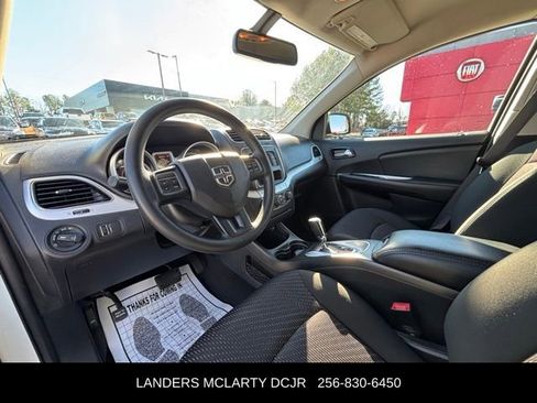 Used 2019 Dodge Journey SE image 20