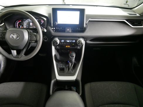 Used 2023 Toyota RAV4 XLE AWD/4WD image 10