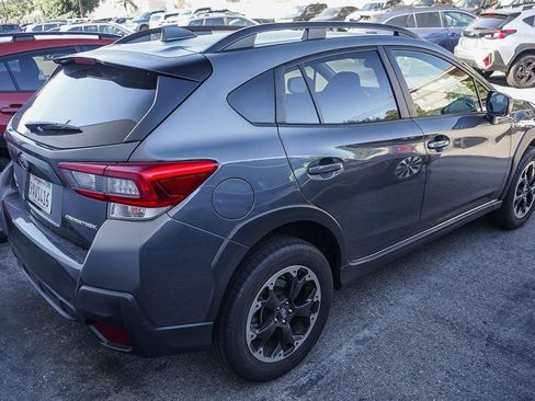 Used 2022 Subaru Crosstrek 2.0i Premium w/ Moonroof Package image 5