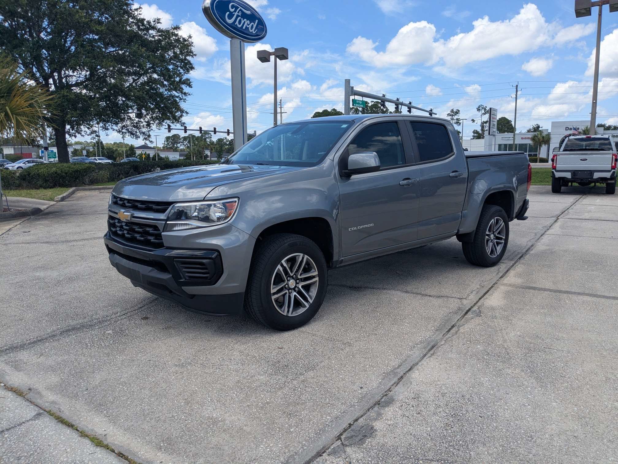 Used 2021 Chevrolet Colorado W/T w/ Custom Special Edition AWD/4WD image 8