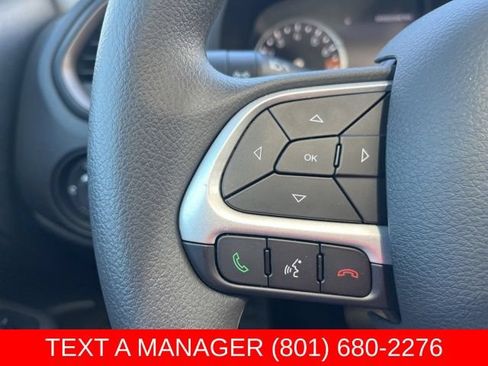 Used 2023 Jeep Renegade Latitude w/ Sun/Sound Group AWD/4WD image 24