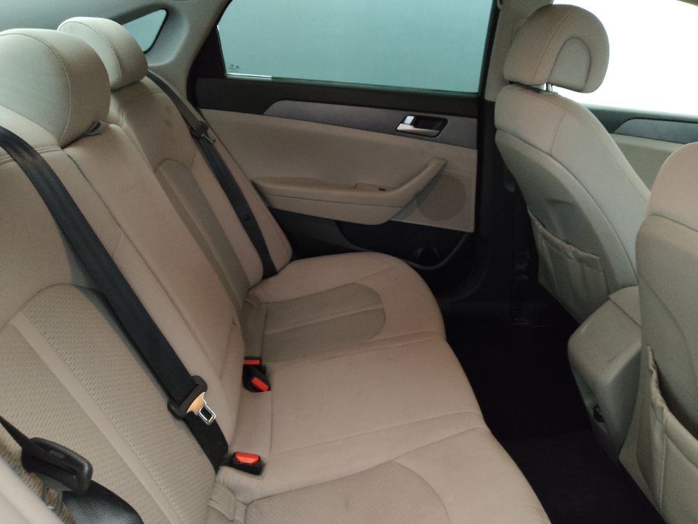 Used 2017 Hyundai Sonata SE FWD image 19
