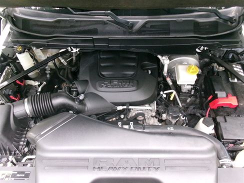 Used 2022 RAM 2500 Big Horn AWD/4WD image 45
