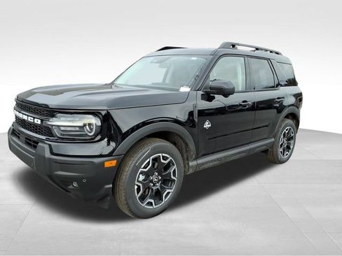 New 2025 Ford Bronco Sport Outer Banks w/ Outer Banks Tech Package+ AWD/4WD image 2