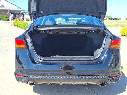 Used 2024 Nissan Altima 2.5 SV w/ SV Premium Package image 25