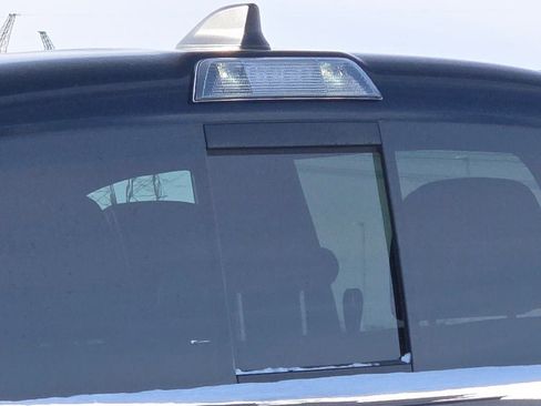 Used 2022 Toyota Tacoma Limited image 14