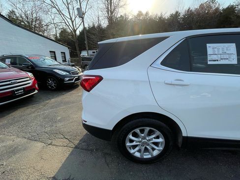 Used 2021 Chevrolet Equinox LT AWD/4WD image 9
