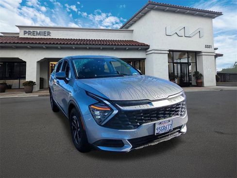 Certified 2025 Kia Sportage LX image 2