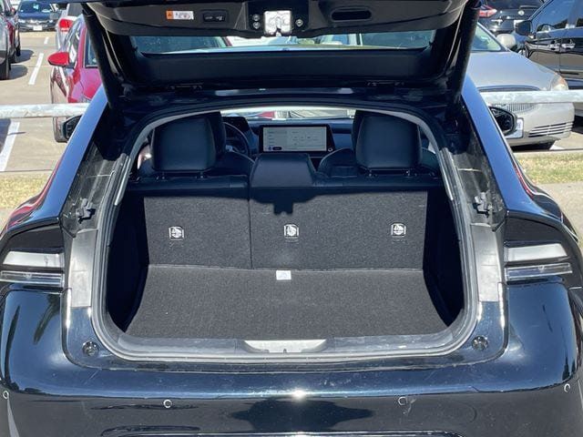 Used 2024 Toyota Prius Prime Premium w/ Advanced Technology Package FWD image 29