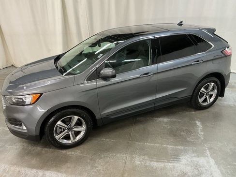 Used 2024 Ford Edge SEL w/ Convenience Package AWD/4WD image 11
