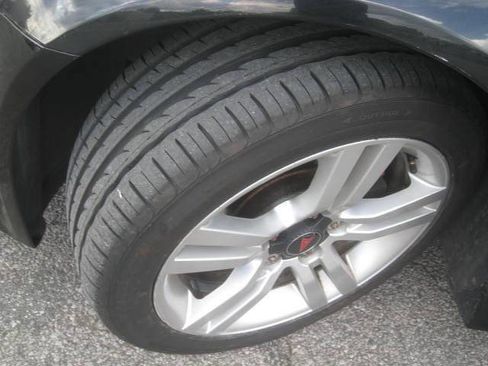 Used 2008 Pontiac G8 Base 4dr Sedan w/ Premium Package image 26