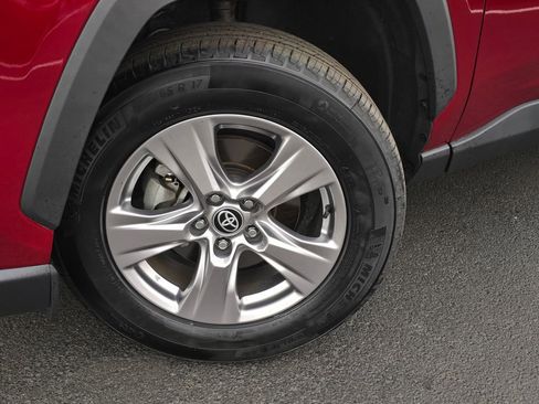 Used 2023 Toyota RAV4 XLE w/ Convenience Package image 2