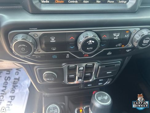 Certified 2021 Jeep Wrangler Unlimited Sahara AWD/4WD image 24