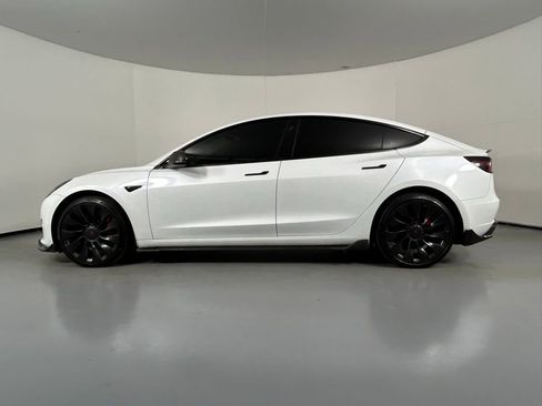 Used 2023 Tesla Model 3 Performance image 4