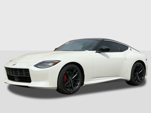 New 2026 Nissan Z Performance RWD image 2