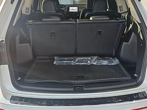 New 2026 Volkswagen Atlas SEL Premium R-Line image 21