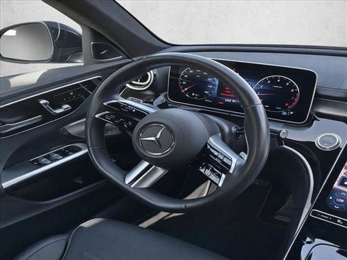 Used 2024 Mercedes-Benz C 300 Sedan image 23