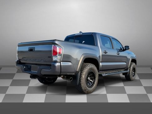 Used 2021 Toyota Tacoma TRD Off-Road w/ Technology Package AWD/4WD image 6