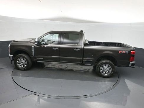 Used 2025 Ford F350 King Ranch w/ Chrome Package AWD/4WD image 34