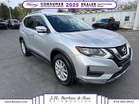 Used 2017 Nissan Rogue SV w/ SV Premium Package AWD/4WD image 1