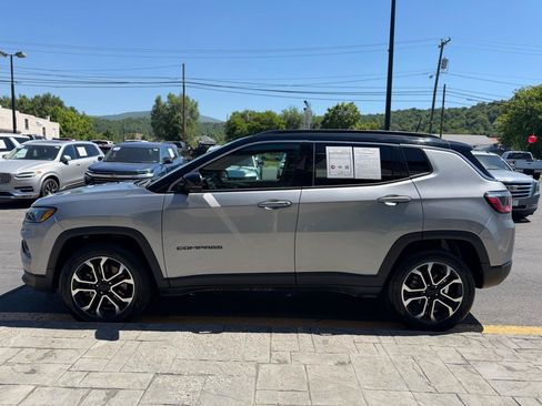 Used 2024 Jeep Compass Limited AWD/4WD image 5