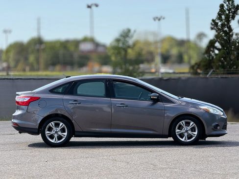 Used 2013 Ford Focus SE image 7