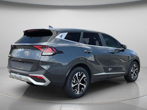 Used 2024 Kia Sportage EX FWD image 6